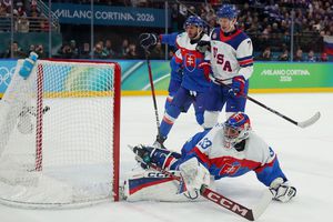 Echipa SUA s-a impus clar, 6-2 contra Slovaciei, și e din nou în finala olimpică, după o pauză de 16 ani!