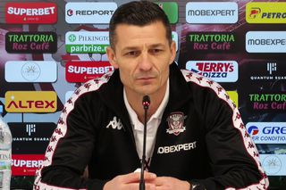 Costel Gâlcă i-a anunțat revenirea la Rapid, chiar înainte de derby-ul cu Dinamo: „S-a întors”