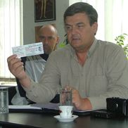 Marin Condescu, de-a lungul anilor petrecuți la Pandurii / Sursă foto: Arhivă Gazeta Sporturilor