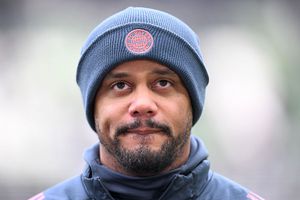 Întrebat despre Vinicius și scandalul de rasism, Vincent Kompany a vorbit 11 MINUTE: „Mourinho a comis o greșeală uriașă!”