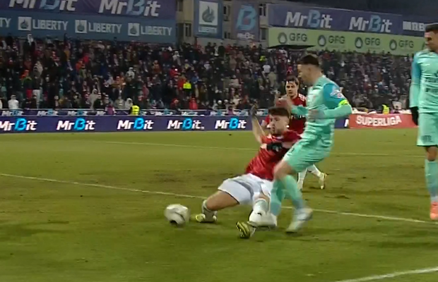 Marius Avram confirmă GREȘEALA de arbitraj din Oțelul – UTA, meci crucial pentru play-off: „Dacă n-a fost ofsaid, atunci e PENALTY!”