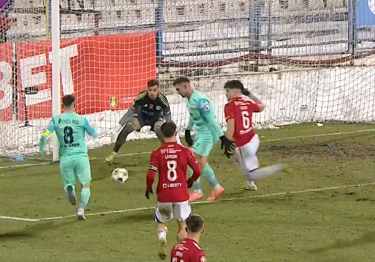 Marius Avram confirmă GREȘEALA de arbitraj din Oțelul – UTA, meci crucial pentru play-off: „Dacă n-a fost ofsaid, atunci e PENALTY!”