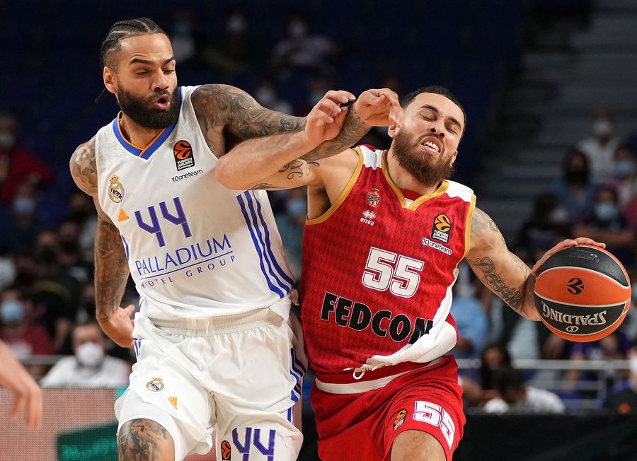 Selectat în NBA de Michael Jordan, jucătorul lui U-BT Cluj-Napoca și-a amintit de prima întâlnire cu legenda lui Chicago Bulls: „Toată sala a înghețat”