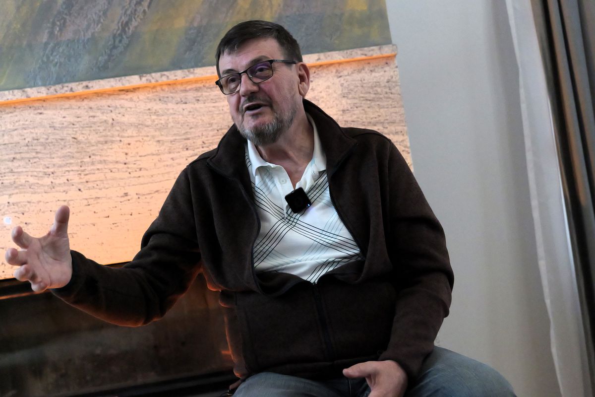 Marin Condescu, față în față cu reporterii GSP » Interviu cu fostul președinte de la Pandurii: cum s-a schimbat fostul șef de club