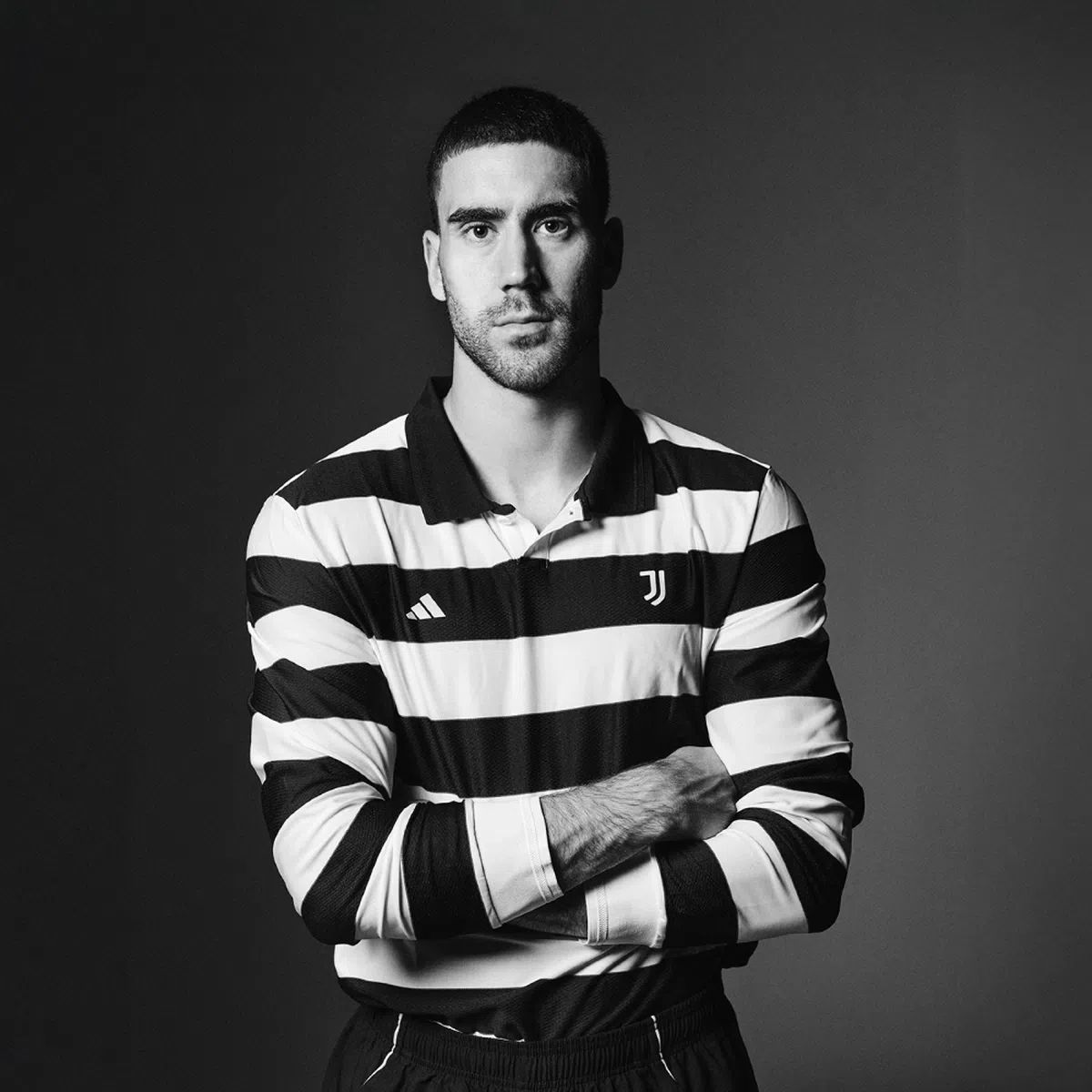 Juventus, prezentare spectaculoasă a noului echipament » Clubul se întoarce aproape 30 de ani în trecut