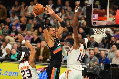 Victor Wembanyama, pe cale să semneze un contract uriaș în NBA/Foto: Imago Images