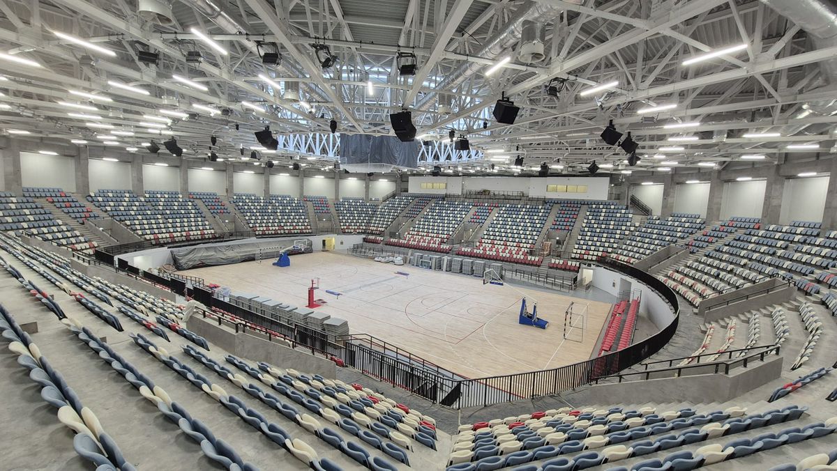 Federațiile se bat pentru noua sală ultramodernă din România! Arena e aproape de inaugurare, imagini din interior