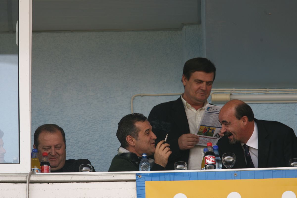 Mai sunt blaturi și arbitraje la comandă în Superligă? Fostul conducător de club: „Mintea face anumite conexiuni... Rămâi marcat!”