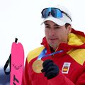 Oriol Cardona Coll cu medalia de aur de la JO Milano Cortina Foto: Guliver/GettyImages