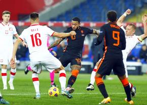 Cazul Wijnaldum s-ar putea repeta. Ce echipă încearcă să-l deturneze pe Depay din drumul spre Barcelona
