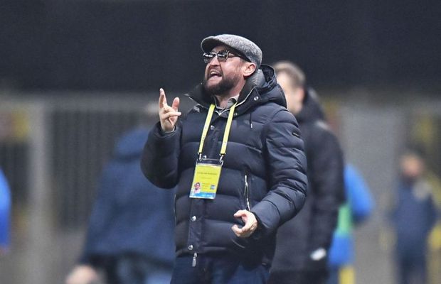 FOTO Arbitraj scandalos în Liga 2! Petrolul poate rata play-off-ul din cauza unor gafe IREALE: „Să ieși așa din cursă?”