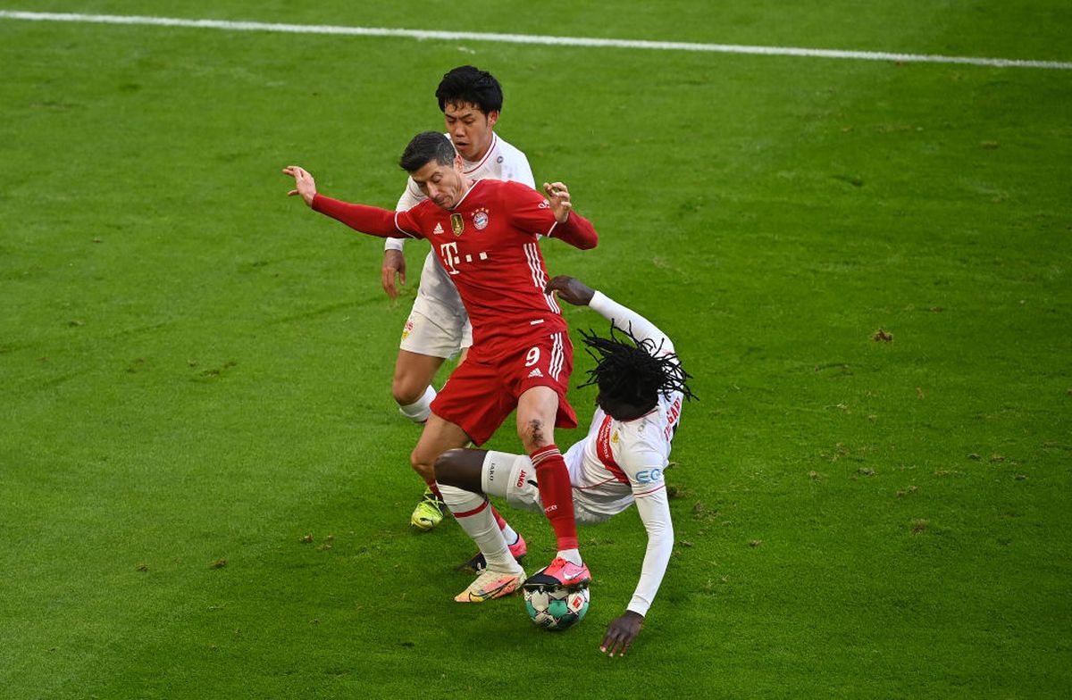 FOTO. Taifunul Bayern » 4-0 la pauză, deși a avut om eliminat la 0-0! Câte goluri a reușit Lewandowski