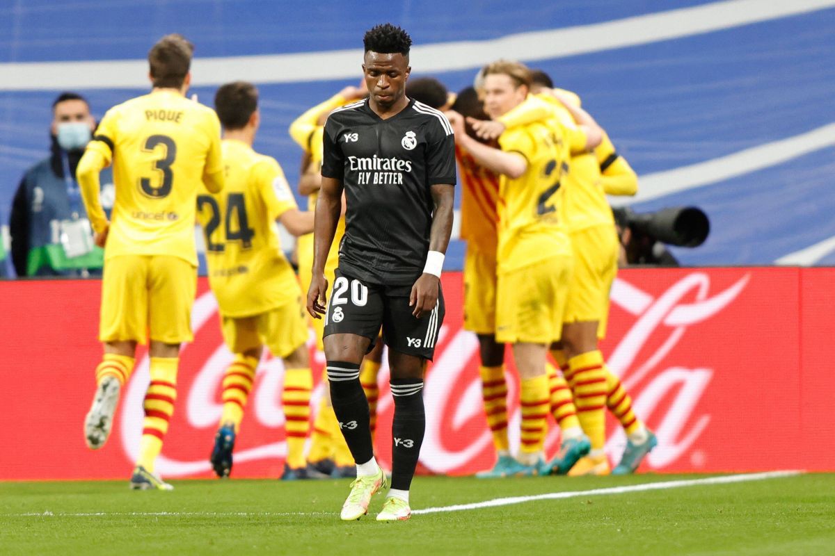 Barcelona renaște cu Xavi și SPULBERĂ Real Madrid! Aubameyang a egalat performanța lui Di Stefano