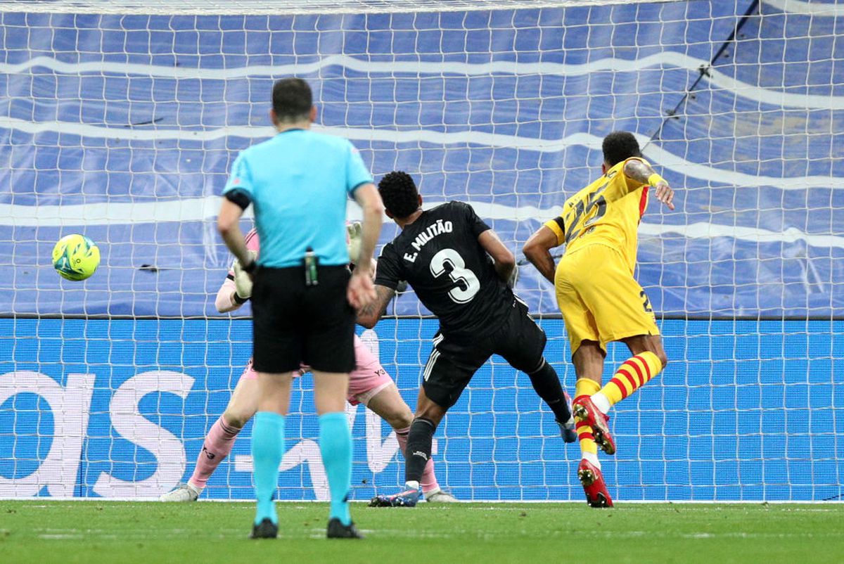 Real Madrid - Barcelona 0-4. Aubameyang, noul coșmar al Madridului » Recordurile stabilite de gabonez în primul lui El Clasico