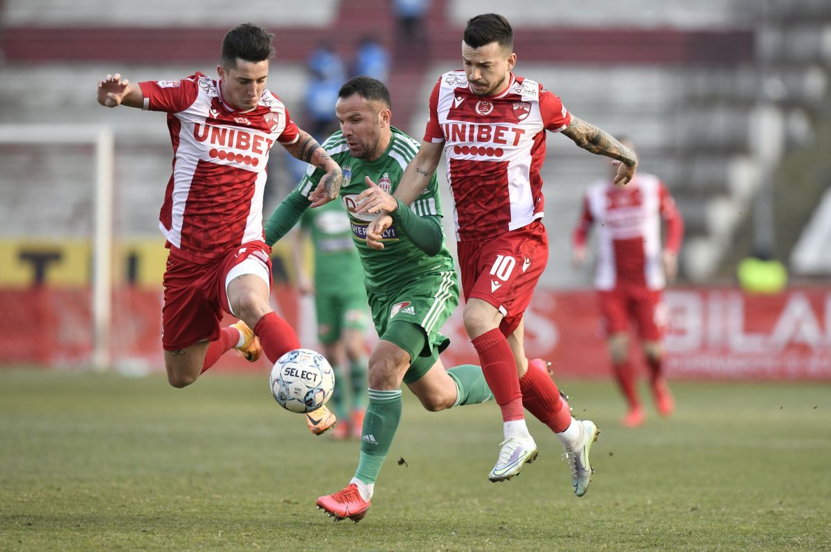 Uhrin Jr. rămâne fără victorie la Dinamo, după un joc încins cu Sepsi » Clasamentul LIVE