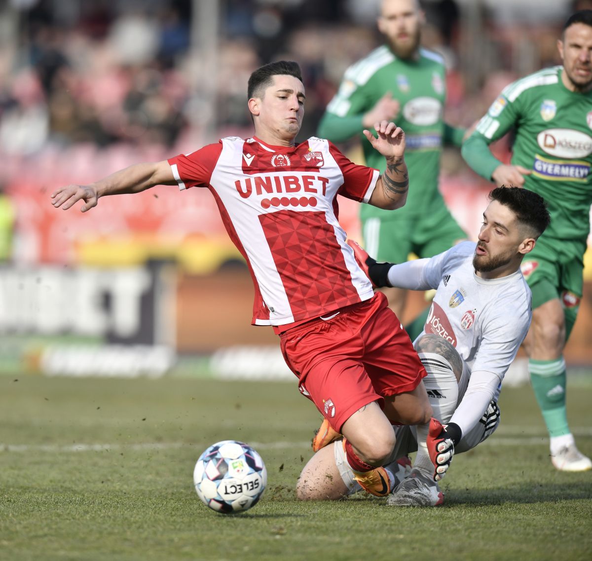 Uhrin Jr. rămâne fără victorie la Dinamo, după un joc încins cu Sepsi » Clasamentul LIVE