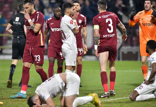 O nouă ipoteză apare în controversa momentului din Liga 1, golul lui Anton Maglica, anulat pentru ofsaid în prelungirile meciului CFR Cluj - Rapid, scor 2-2.