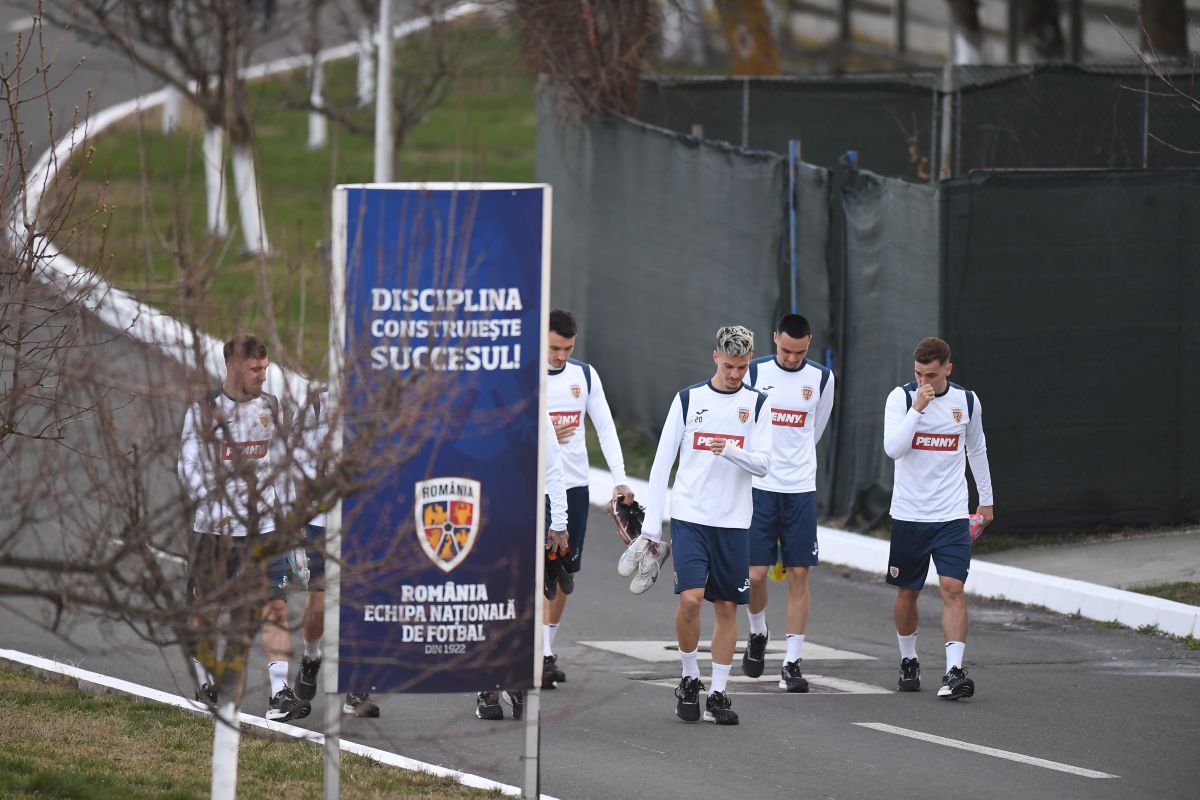 Imagini de la antrenamentul României » Ce „tricolor” a fost ținut aproape de Edi Iordănescu + ce se întâmplă cu Mario Camora