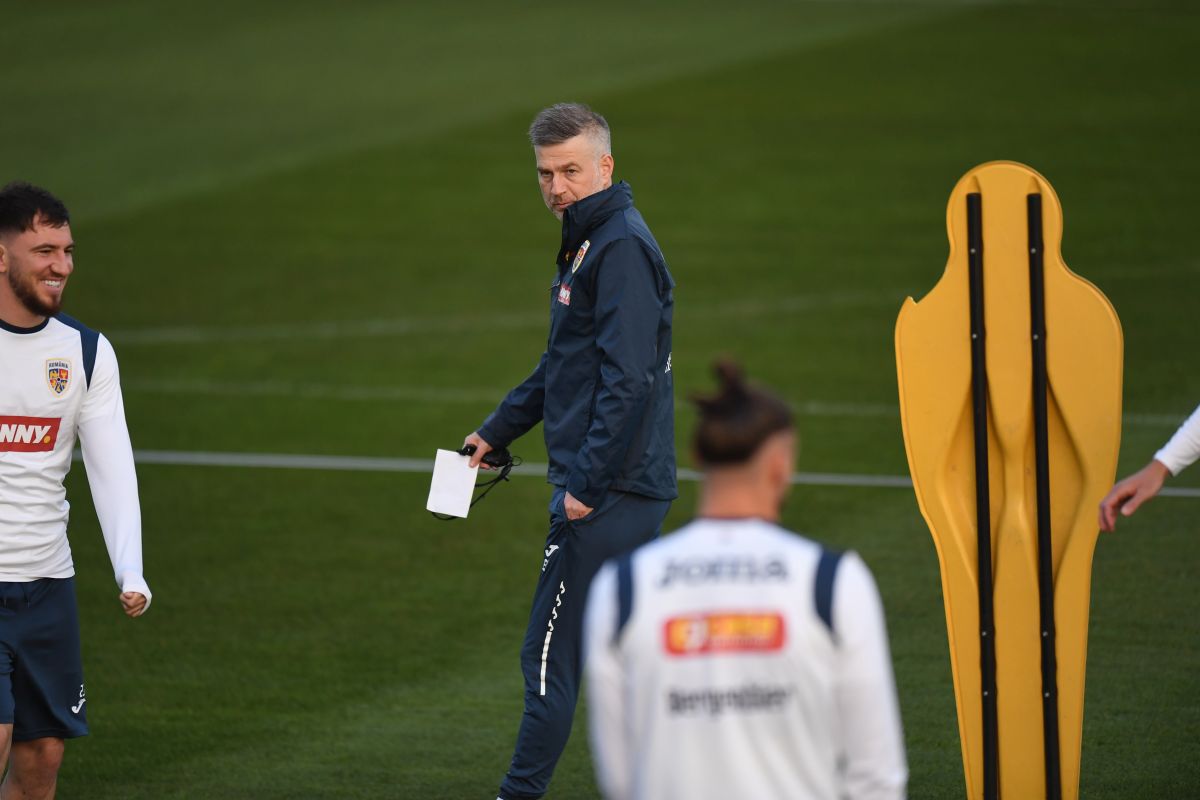 Imagini de la antrenamentul României » Ce „tricolor” a fost ținut aproape de Edi Iordănescu + ce se întâmplă cu Mario Camora