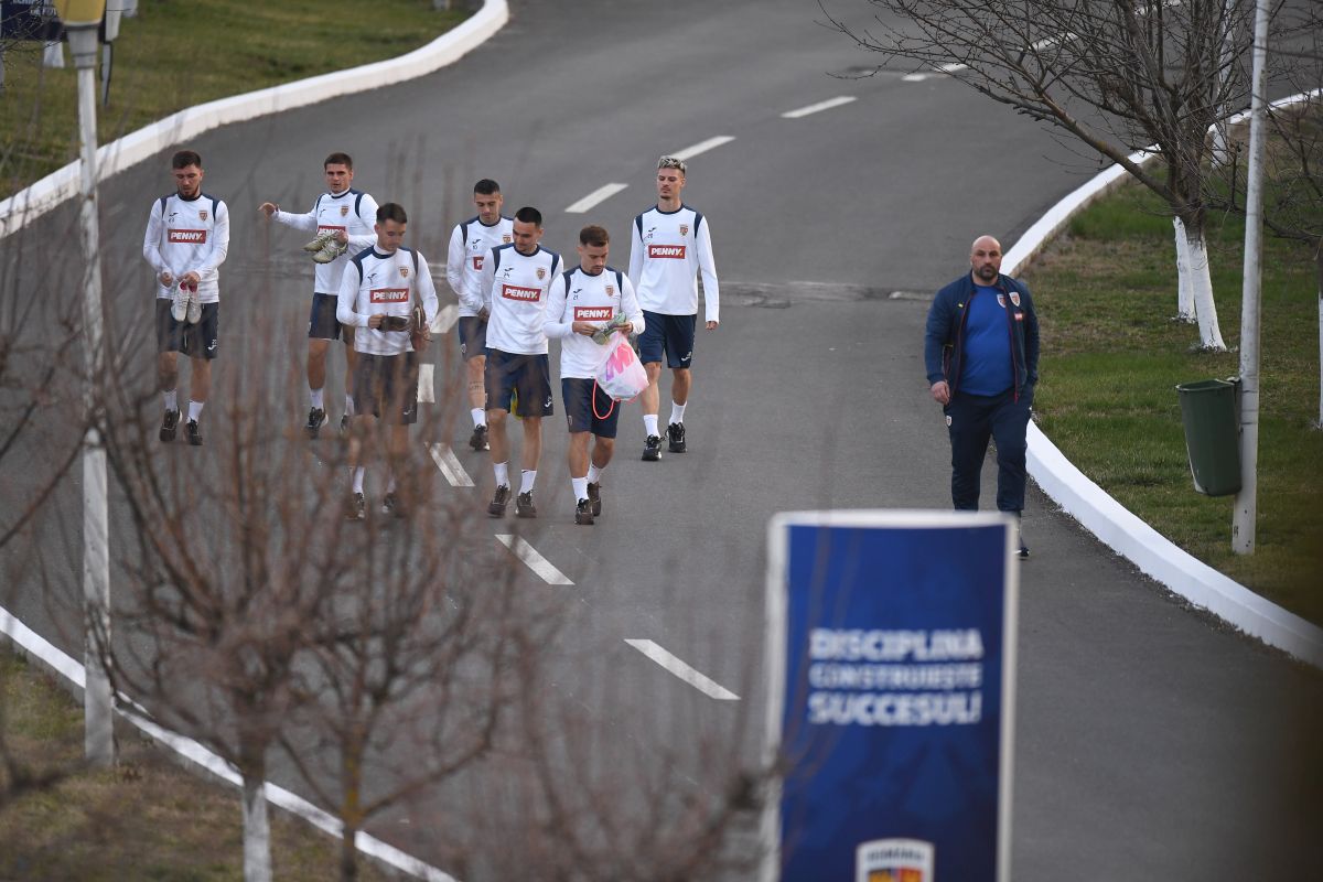 Imagini de la antrenamentul României » Ce „tricolor” a fost ținut aproape de Edi Iordănescu + ce se întâmplă cu Mario Camora