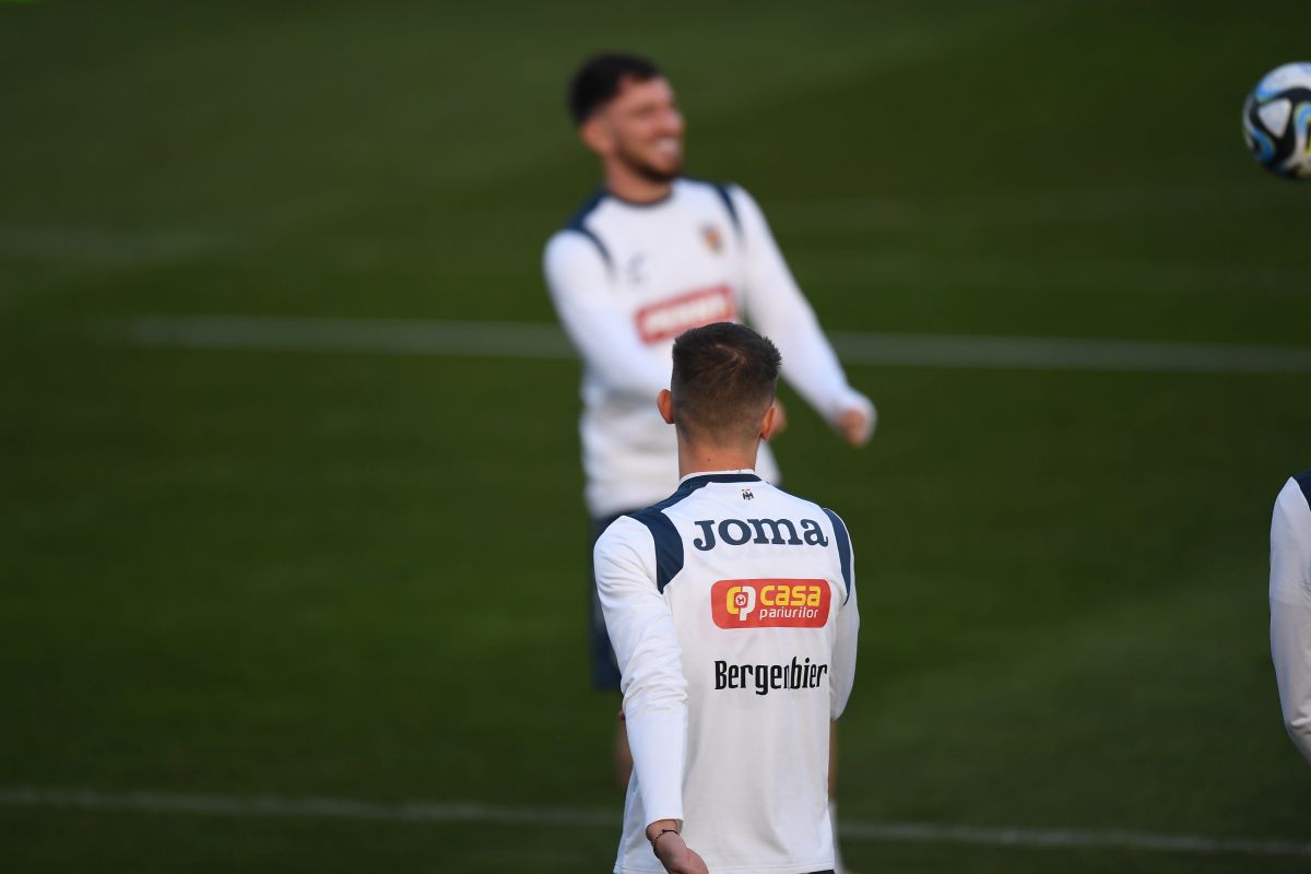 Imagini de la antrenamentul României » Ce „tricolor” a fost ținut aproape de Edi Iordănescu + ce se întâmplă cu Mario Camora