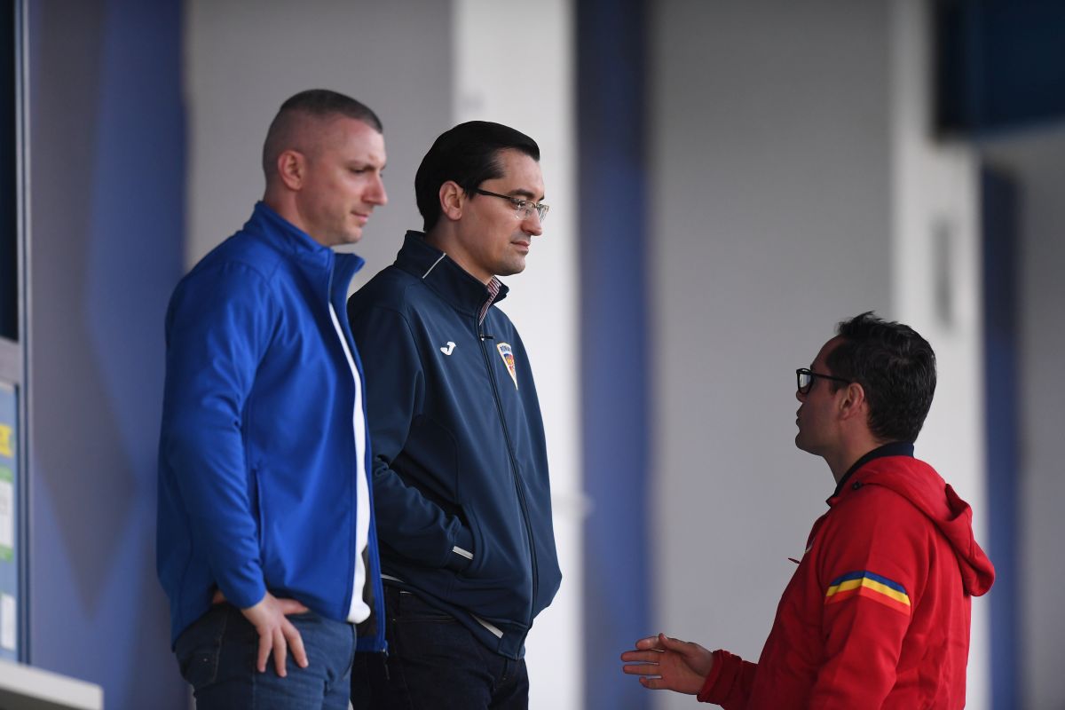 Imagini de la antrenamentul României » Ce „tricolor” a fost ținut aproape de Edi Iordănescu + ce se întâmplă cu Mario Camora