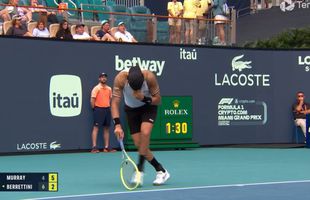 Clipe de panică la Miami » Lui Matteo Berrettini i s-a făcut rău în timpul meciului cu Andy Murray