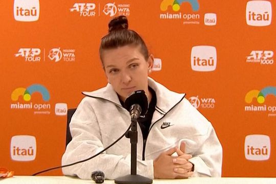 Simona Halep (32 de ani) i-a răspuns rivalei Caroline Wozniacki (33 de ani, locul 129 WTA), care contestase prezența ei la turneul din Miami, unde a primit un wild-card pentru a putea participa.