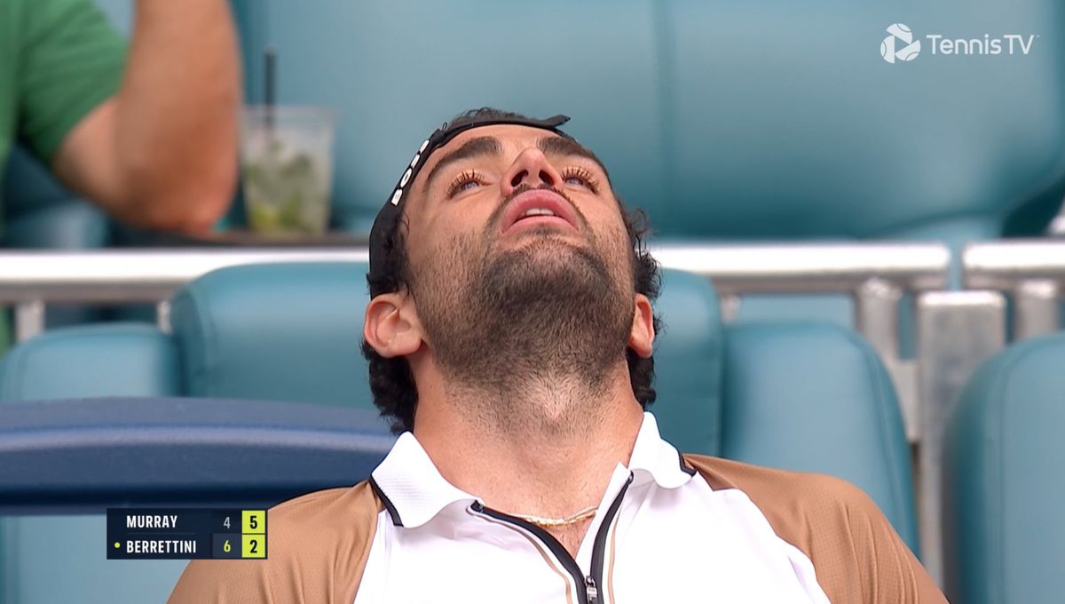 Clipe de panică la Miami » Lui Matteo Berrettini i s-a făcut rău în timpul meciului cu Andy Murray