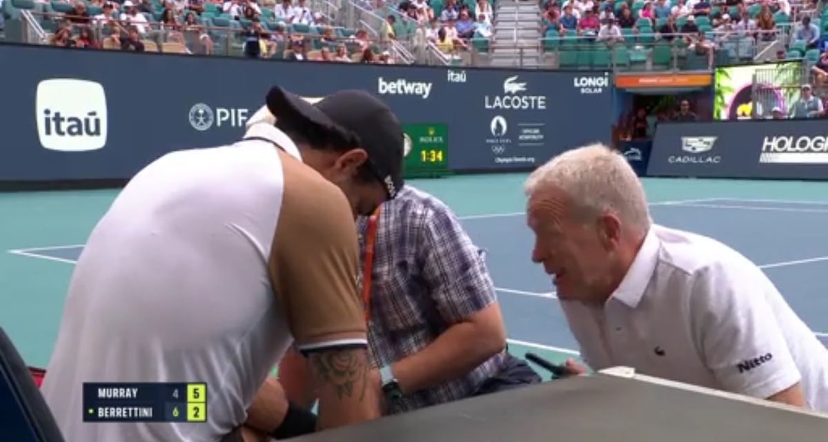 Matteo Berrettini, probleme medicale în meciul cu Andy Murray de la Miami
