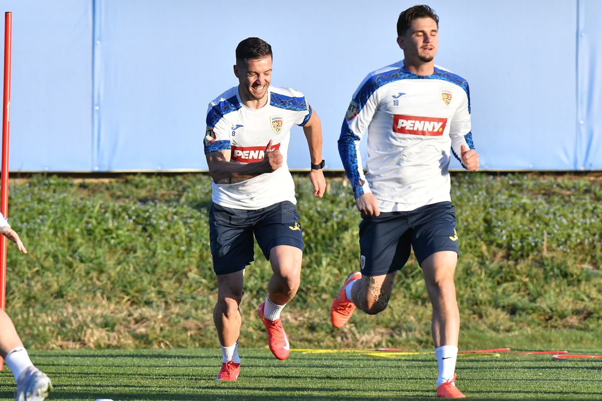 Imagini de la antrenamentul oficial al României dinaintea partidei cu Bosnia » Ce a făcut Mircea Lucescu timp de 15 minute