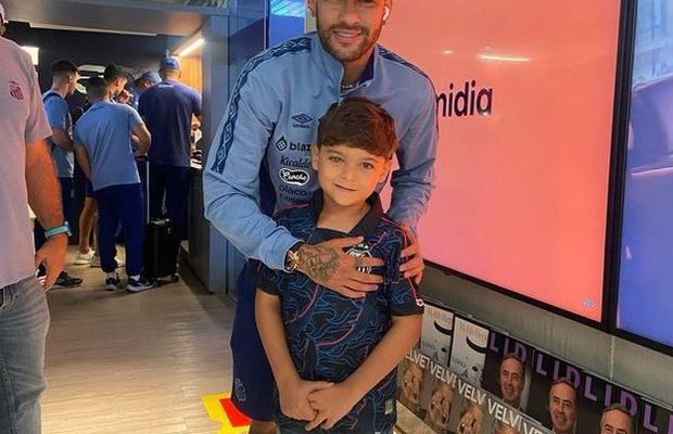 Gestul impresionant făcut pentru copilul cu proteză oculară » Fanul și-a imprimat stema clubului pe pupilă!