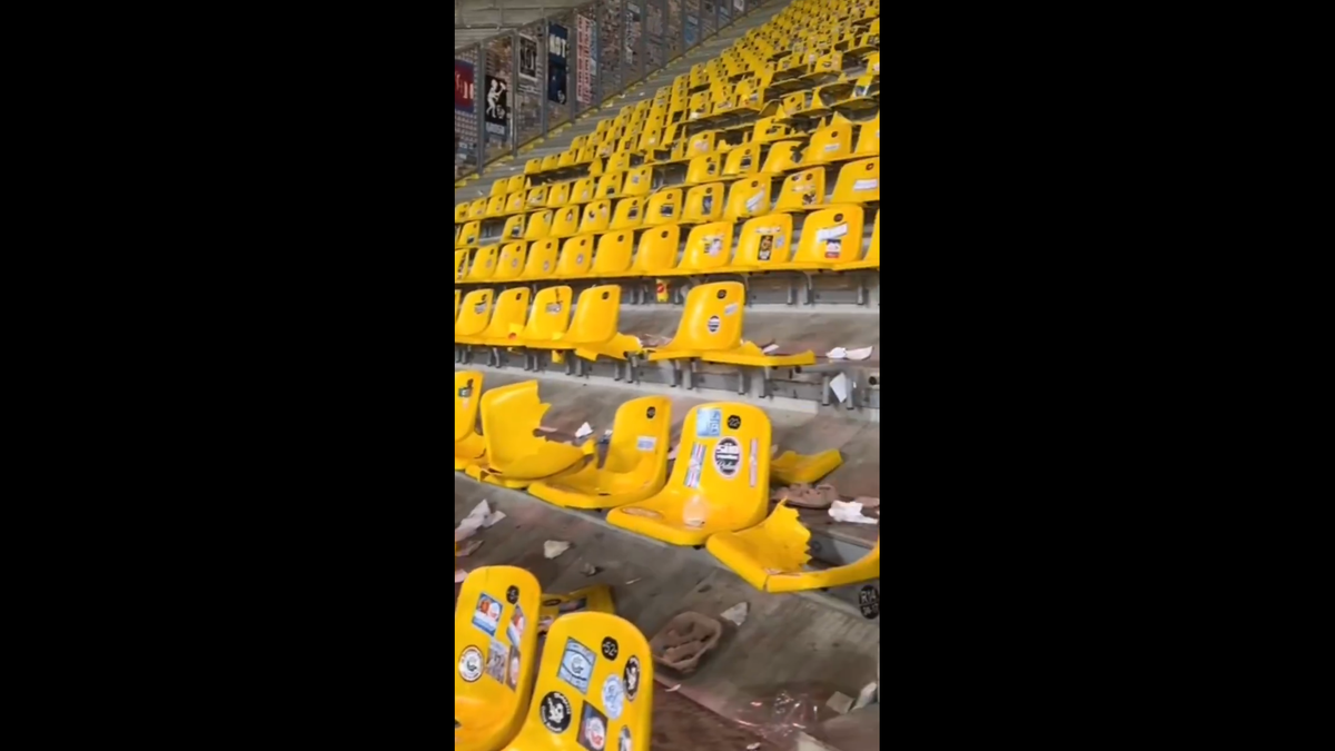 Dezastru! Fanii au lăsat PRĂPĂD în urma lor la meciul din Germania » Daune de 50.000 de euro