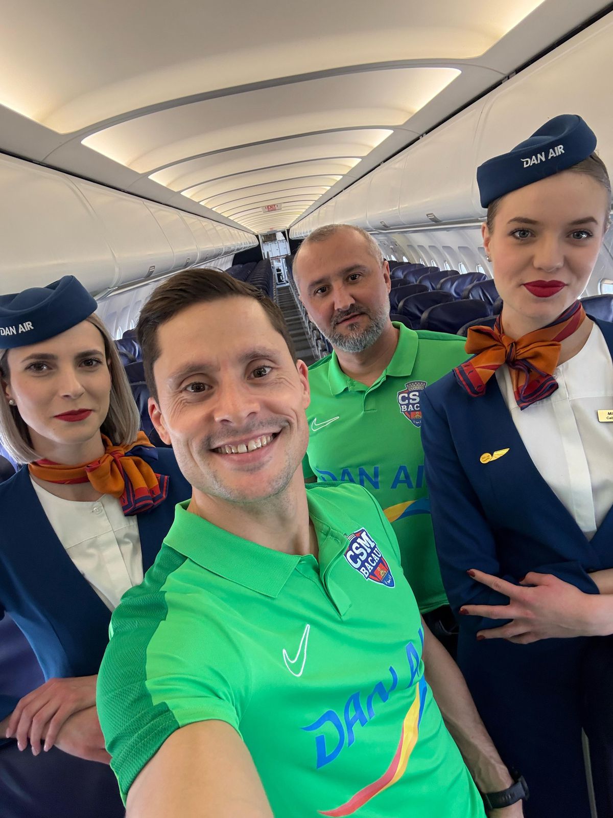DAN AIR sprijină campionii României și devine partener de mobilitate al lui Constantin Popovici, regele săriturilor în apă de la mare înălțime