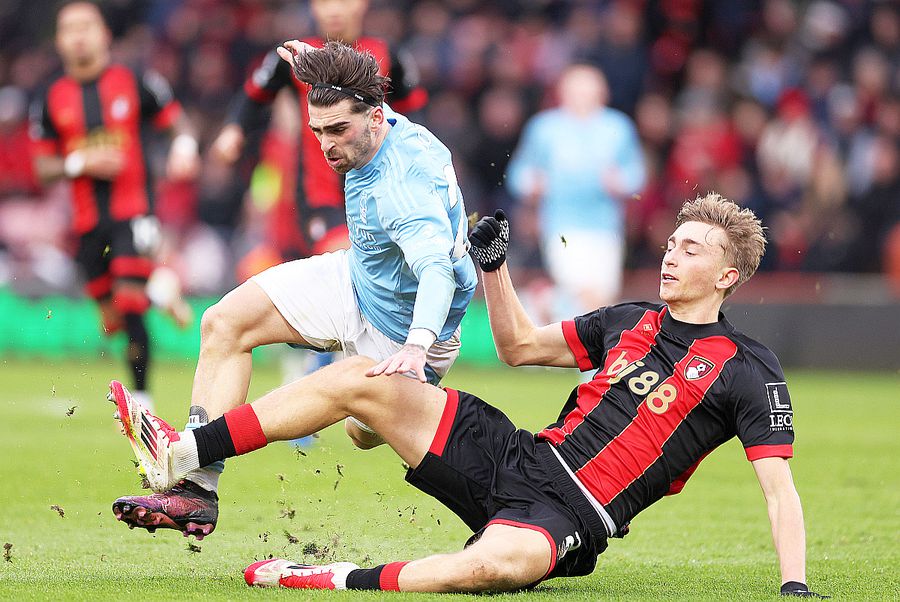 Dean Huijsen, în acțiune în Premier League / Foto: Guliver/gettyimages Sacrificiul făcut de Dean Huijsen pentru a se muta în LaLiga » Real Madrid a perfectat și al treilea transfer!