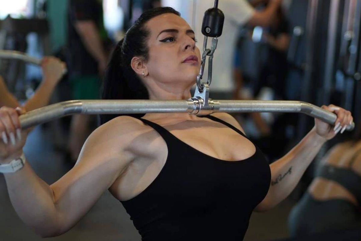 Ce mănâncă şi cum se antrenează cea mai puternică femeie din România: „Am tras un tir de 14 tone după mine. Arnold m-a felicitat” + Ce le răspunde haterilor