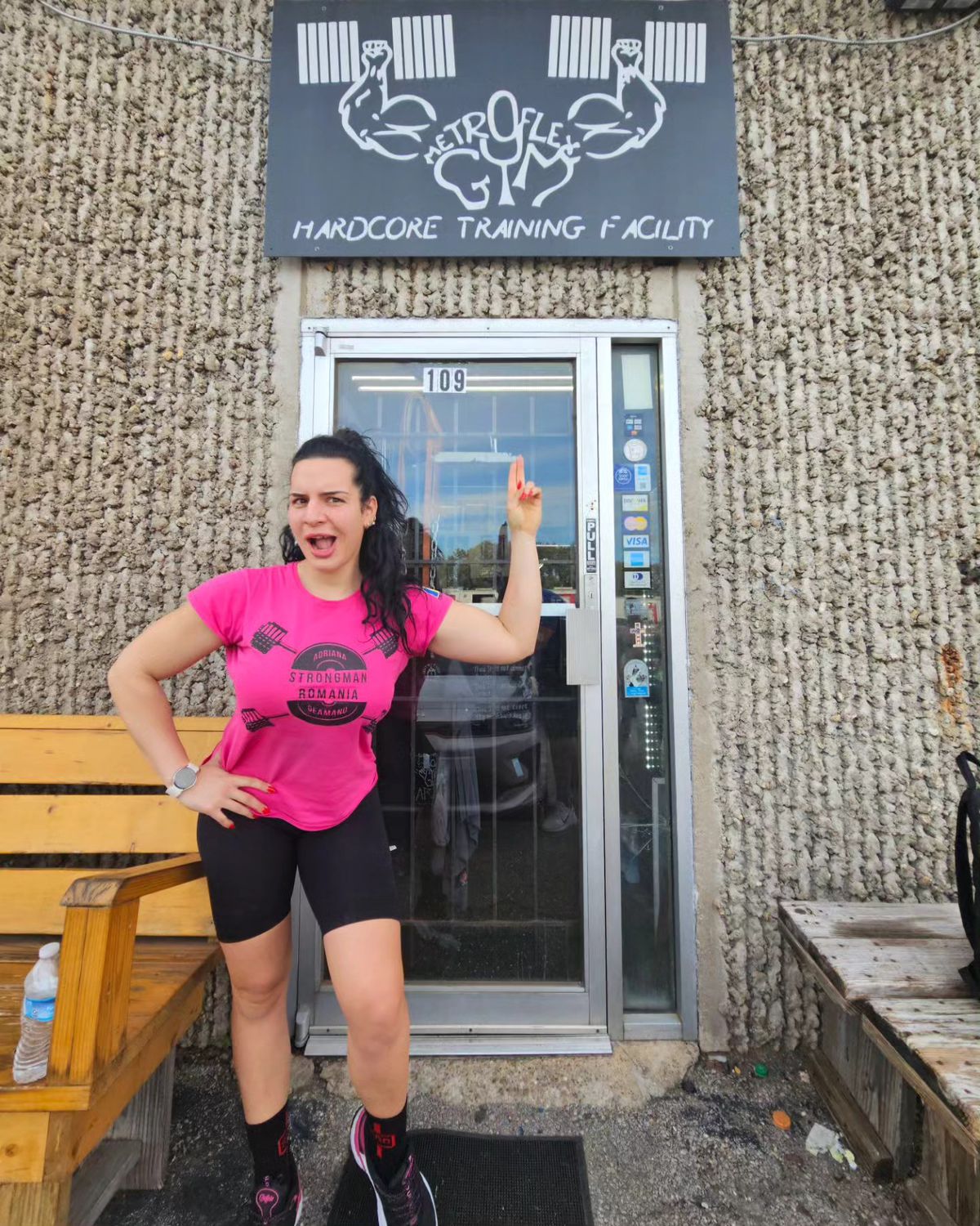 Ce mănâncă şi cum se antrenează cea mai puternică femeie din România: „Am tras un tir de 14 tone după mine. Arnold m-a felicitat” + Ce le răspunde haterilor