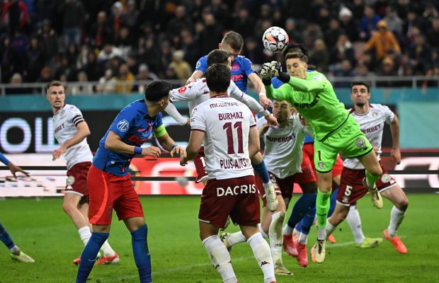 Țeapa Franz Stolz! Austriacul n-apărase nici în amicale la Genoa » „Nu a văzut terenul decât la antrenamente!”