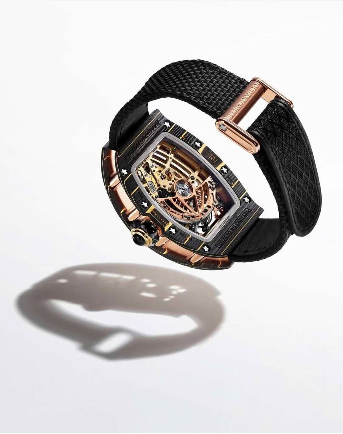 RM 74-02, ceasul lui Lewis Hamilton