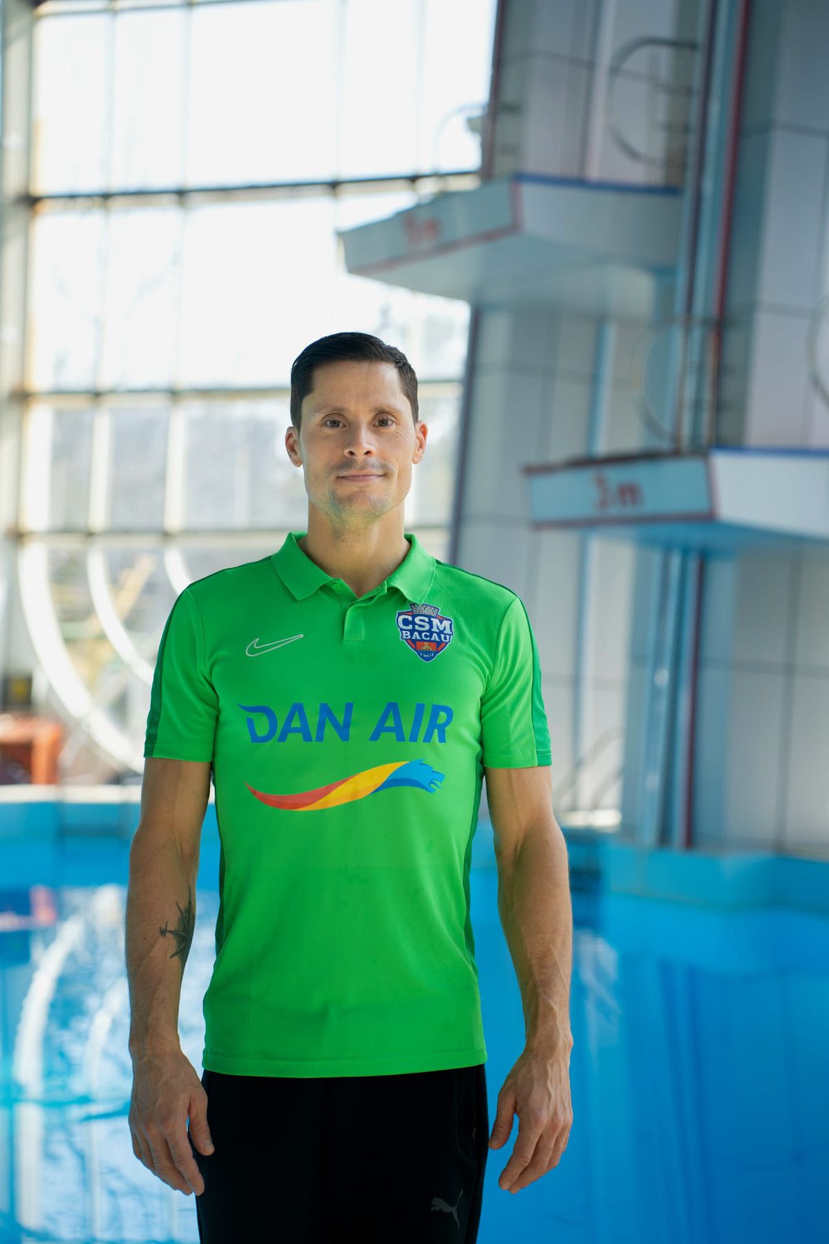 DAN AIR sprijină campionii României și devine partener de mobilitate al lui Constantin Popovici, regele săriturilor în apă de la mare înălțime