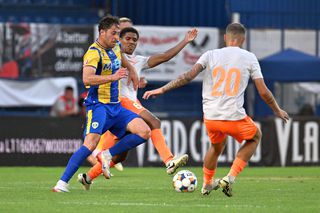 Final în Metaloglobus - Petrolul » Încă un rezultat imens reușit de ultima clasată