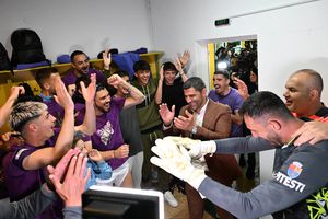 „Mă pot băga peste antrenor, dar n-o fac!” » Motivul pentru care Dani Coman și-a luat licența, deși nu vrea pe bancă