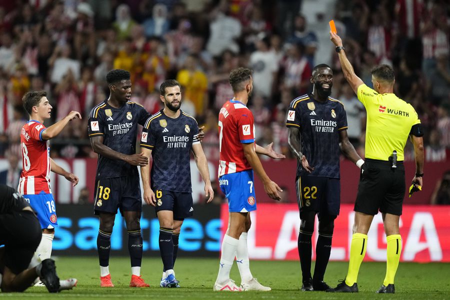 Un arbitru spaniol în activitate acuză Real Madrid de presiune: „Din cauza asta m-au suspendat”