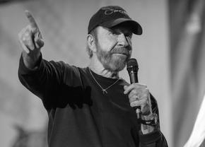 Celebrul Chuck Norris a decedat la 86 de ani: „A inspirat milioane de oameni din întreaga lume”