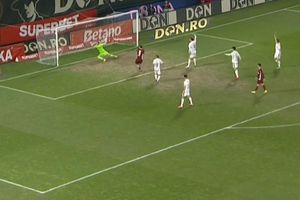 Ratare cât pentru un titlu » Atacantul lui CFR Cluj a irosit o ocazie monumentală în derby-ul cu Rapid