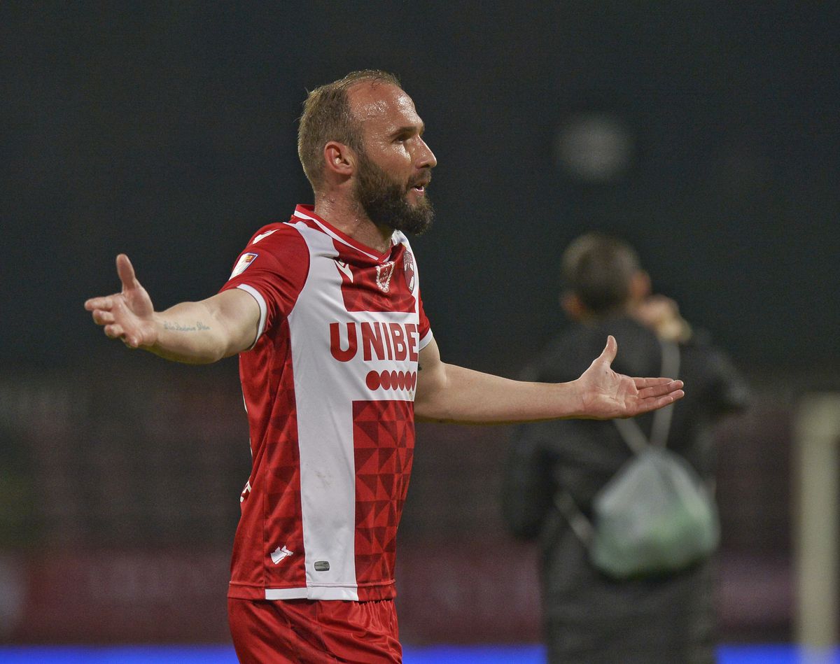 Dinamo, prestație lamentabilă cu UTA: 5 fotbaliști au primit nota 3! Cine este singurul jucător cu 8