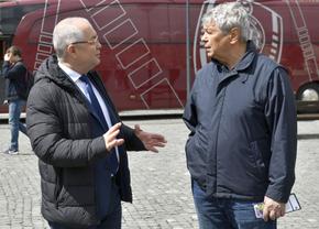 Azi e CFR Cluj - Dinamo Kiev, amicalul caritabil pentru sprijinirea refugiaților ucraineni » Dan Petrescu trimite rezervele în teren. Echipele de start