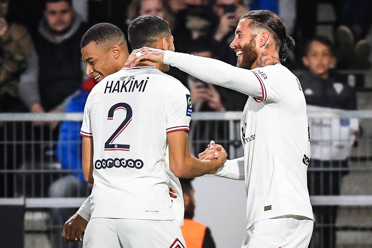 Neymar, fluierat de fanii lui PSG și la câștigarea titlului! Mesajul brazilianului pentru contestatari