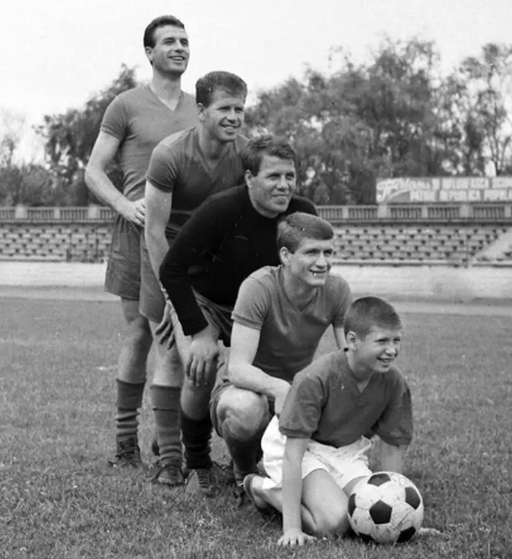 Victor Nunweiller, încercuit, alături de Nelu, Lică, Radu și Eduard