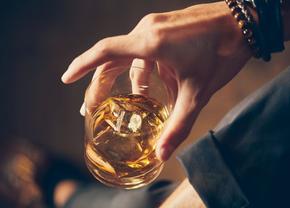 Bucură-te de Jack Daniels preț de 90 minute, pe durata meciurilor echipei tale favorite!